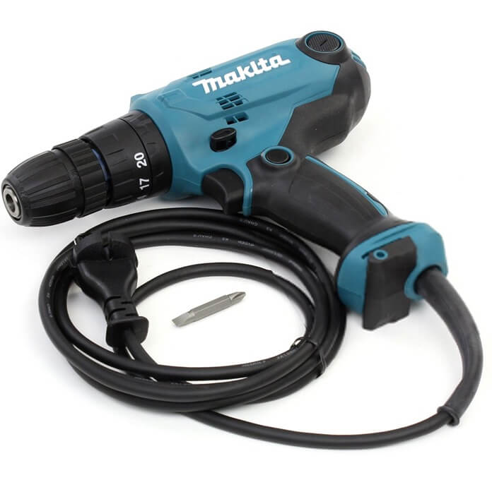 Makita DF0300