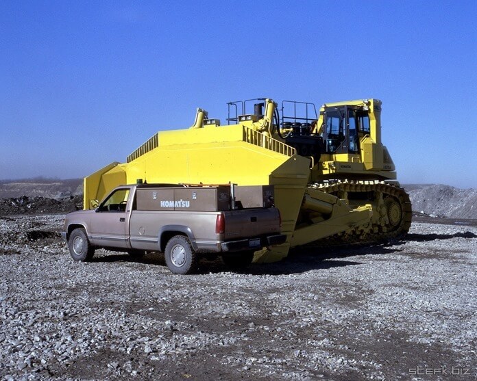 Komatsu D575A