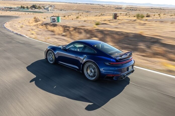 Porsche 911 Turbo S Lightweight